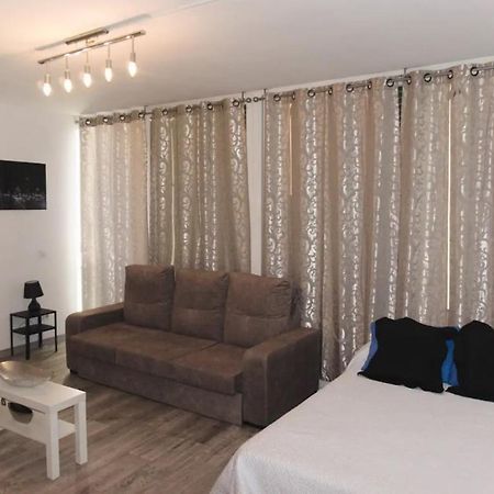 Estudio En Plaza Vara Del Rey Madrid Bagian luar foto